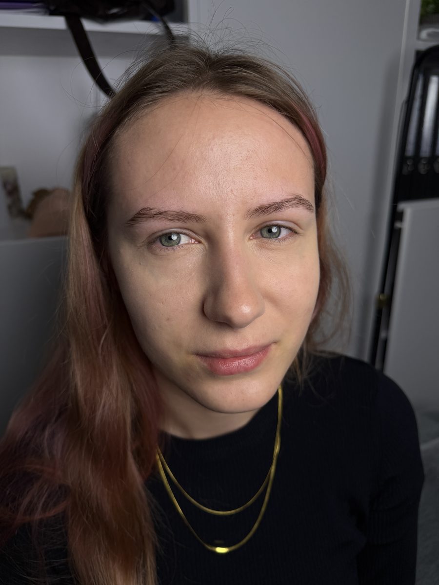 Naturalny efekt brwi